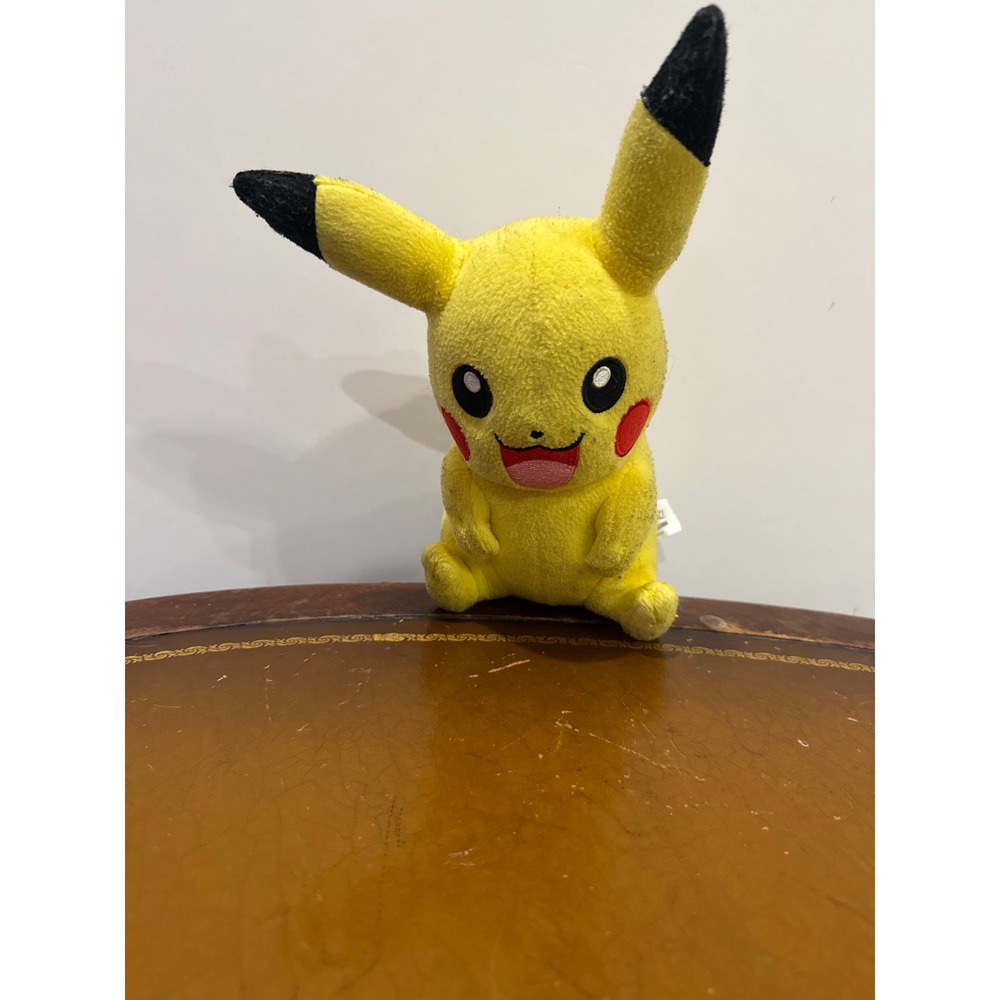 Tomy Pokemon Pikachu Plush Kids Small Yellow Good Stuffed Animal Toy